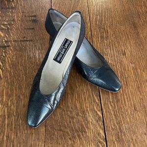 Stuart Weitzman Black Low Heel Shoes